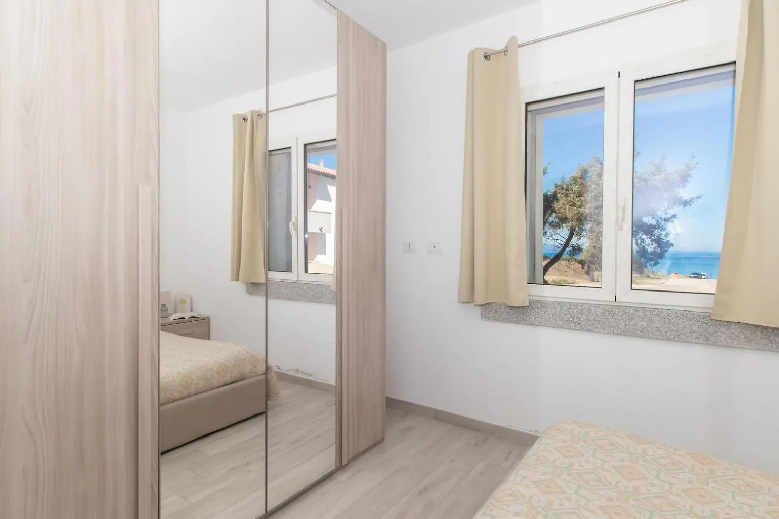 Sardegna Isola Rossa Casa Mirta Vista Mare E Wifi Apartment
